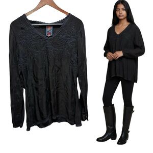 Johnny Was Embroidered Top Black S